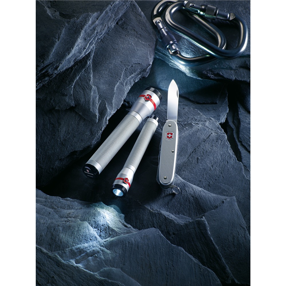 victorinox-noz-farmer-alox-sivi-2